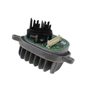 New Adaptive <span class=keywords><strong>Led</strong></span> Đèn Pha DRL ban ngày Chạy ánh sáng <span class=keywords><strong>LED</strong></span> mô-đun mô-đun điều khiển OE 1305715396 1305715395 cho A4 B9 2015-2019 - Product Image 2