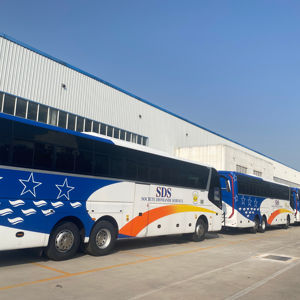 Autobús diésel Zongtong de 75 asientos: combina comodidad de nivel de vehículo eléctrico, <span class=keywords><strong>ancho</strong></span> total de 2600mm y altura total de 3950mm - Product Image 1