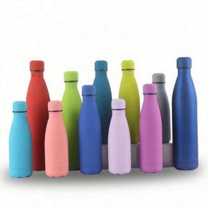 Bouteille d'eau en acier inoxydable avec un design moderne et une isolation sous vide - Product Image 1