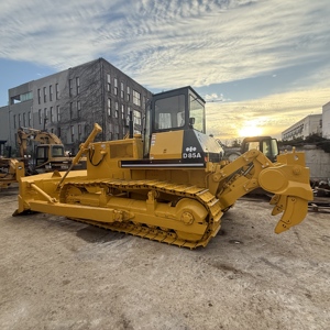 Tracteur sur chenilles Komatsu D85A d'occasion, excellent état de fonctionnement, faible consommation de carburant, haute productivité pour la construction - Product Image 1