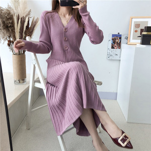 Abito Lungo da Donna Autunno/Inverno, Maglione con Scollo a V e Bottoni, Lavorato a Maglia, Vestibilità Ampia, Taglie Forti, Sopra il Ginocchio, con Pieghe - Product Image 5