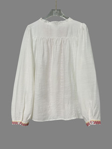 Camicetta da Donna all'Ingrosso con Ricamo Floreale, Scollo a V con <span class=keywords><strong>Volant</strong></span>, Bottoni Frontali, Maniche Lunghe a Sbuffo, Stile Boho Casual e Vestibilità Ampia - Product Image 5