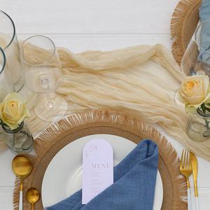 Chemin de table tissé en étamine enneigée pour les mariages d'hiver - Product Image 1