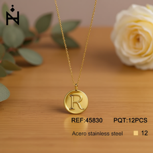 Collana con ciondolo a forma di lettera R ZiZi, in acciaio inossidabile placcato oro, gioielli minimalisti raffinati per donna - Product Image 2