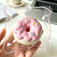 Jouet anti-stress mignon en forme de donut, à remontée lente, doux, fait main, jouet sensoriel à presser en forme d'aliment pour enfants et adultes, cadeau de fête, décoration de bureau