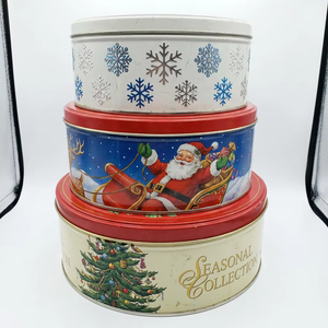 Boîte en métal ronde rouge traditionnelle pour Noël, conteneur métallique pour les fêtes, imprimé sur mesure pour l'emballage de bonbons et biscuits faits maison - Product Image 3