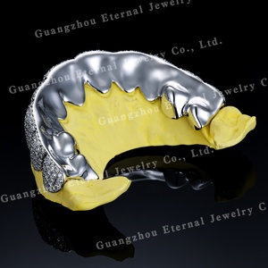 <span class=keywords><strong>Grillz</strong></span> Personalizzati Inferiori 10 in Argento S925 con Diamanti Sintetici Taglio Permanente in Oro Massiccio 10k 14k 18k con Finitura Ghiacciata e Incastonatura a Nido d'Ape - Product Image 2