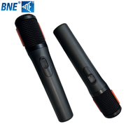 Microphone sans fil UHF professionnel universel, 2 micros dynamiques portatifs avec portée de 100 m pour l'enseignement en église, la scène et les concerts