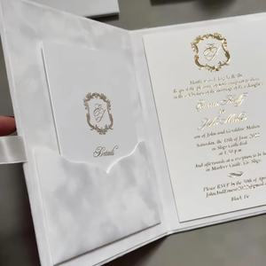 Invitation de mariage de luxe en or blanc avec motif château <span class=keywords><strong>irlandais</strong></span>, monogramme, détails en ruban, pochette, impression personnalisée - Product Image 2