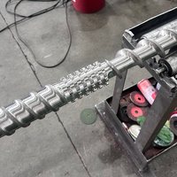 Vis et cylindre bimétalliques pour extrudeuse de recyclage de plastique usagé pour machine de granulation par extrusion