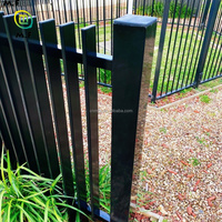 Clôture en aluminium avec lame en aluminium revêtue de poudre noire, clôture en lattes d'aluminium pour la décoration et l'intimité du jardin