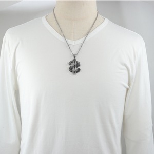 yunnique Pendentif en acier inoxydable en forme de signe dollar avec incrustation de cristaux, collier tendance pour homme - Product Image 3