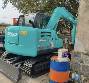 Mini-excavatrice hydraulique Kobelco SK75 d'occasion de haute qualité, 7 à 8 tonnes, avec accessoires tarière et brise-roche - Product Image 2