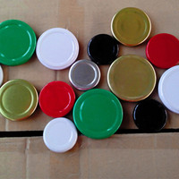 Couvercles en métal torsadés à col à vis Gamme de bouchons de bouteille de 38mm à 82mm pour une étanchéité efficace pour différentes tailles