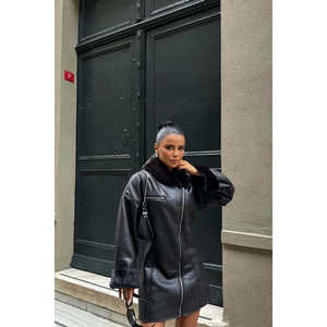 Manteau noir en fourrure de vison et de lapin avec ceinture en soie, fermeture à boutonnière simple, fermeture éclair, tissage, imprimé animal, parka en laine - Product Image 1