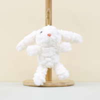 Vente en gros de mini-pendentifs lapin mignons de 15 cm, porte-clés personnalisés en peluche douce, jouets en peluche rembourrés de coton PP pour cadeau