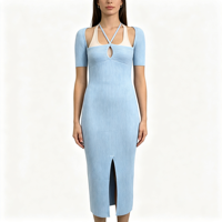 Robe en maille côtelée bleue fendue à manches courtes pour femme, qualité supérieure, sur mesure OEM & ODM, vente en gros - Ashley Madi