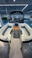 Bateau ponton en aluminium haut de gamme 2026 pour yacht sportif avec moteur in-bord, aménagement lit de soleil, longueur 7-9m, prix réduit
