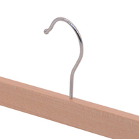 Vente en gros OEM Cintre en bois personnalisé pour vêtements pour jeans, pantalons, jupes pour une utilisation dans une armoire ou une salle de bain