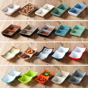 Vaisselle et assiettes en mélamine Xiangyuan pour usage commercial, y compris des plats pour hot pot et barbecue avec deux ou trois compartiments. - Product Image 4
