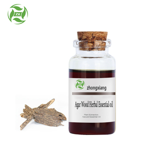 Aceite esencial <span class=keywords><strong>de</strong></span> <span class=keywords><strong>madera</strong></span> <span class=keywords><strong>de</strong></span> <span class=keywords><strong>agar</strong></span> orgánico Natural puro certificado GMPC para compradores mayoristas Aceite Esencial a granel - Product Image 4