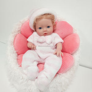 Littleslove <span class=keywords><strong>Bebe</strong></span> Reborn Poupée en silicone solide peinte peut boire du lait et pipi poupée pour cadeau de noël - Product Image 4