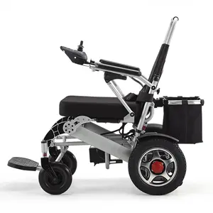 Yaşlı insanlar için uzaktan kumanda motorlu güç tekerlekli sandalyeler ile yüksek kaliteli katlanabilir elektrikli tekerlekli sandalye