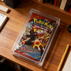 Estuche de Acrílico Transparente Moderno con Cierre Magnético para Exhibición de Paquetes de Cartas Coleccionables TCG, Precio Mayorista Bajo - Product Image 1