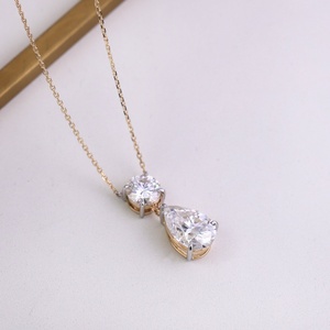 Collier à pendentif en or massif 10 carats de style minimaliste. Collier pendentif en forme de poire en moissanite certifiée D VVS pour femmes - Product Image 5