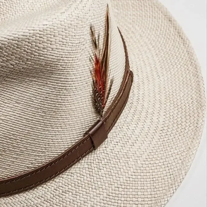 Chapeau Fedora d'été en paille pour homme avec décoration en plumes, bande en cuir, large bord respirant, chapeau de soleil Panama pour les voyages en plein air et la plage - Product Image 4
