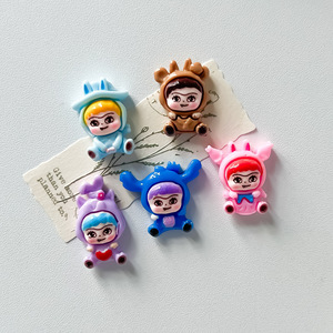 Dibujos animados DIY resina manualidades accesorios hechos a mano crema pegamento teléfono caso zapato hebilla taza de agua sentado postura Niño para personalizado - Product Image 3