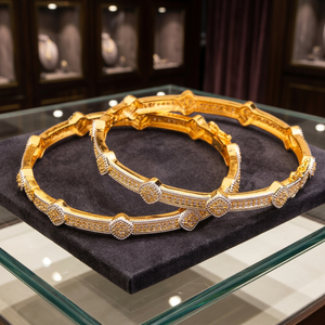 Venta al por Mayor de Brazaletes Clásicos Kanhai Jewels en Aleación de Cobre con Cristal y Diamantes de Imitación, Modelo 58294 Blanco - Product Image 3