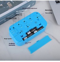 Grand réveil numérique à écran LCD de conception industrielle, technologie de capteur de faible luminosité LUMINOVA, veilleuse personnalisable pour bureau