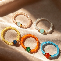 Neue Bunte Handgefertigte Vergoldete Kupfer-Kristallperlen-Ringe im Vintage-Stil für Damen Fabrik-Großhandel