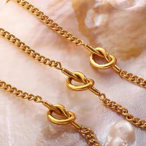 Pulsera de Cadena con Hebilla Dorada de Moda Europea y Americana, Aleación de Zinc, Unisex, Ajustable, Diseño de Lujo Ligero - Product Image 3