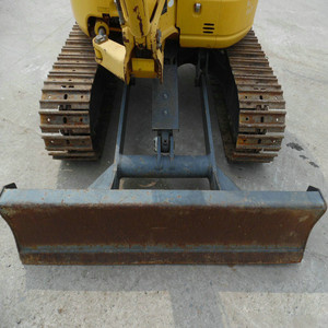 Mini-excavatrice Komatsu PC30MR d'occasion de haute qualité à vendre à bas prix, en bon état, avec boîte de vitesses et roulement de roue motrice d'occasion - Product Image 4