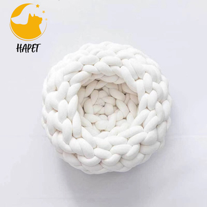 Lit pour chat au crochet fait main meubles en polyester confortables avec nid rectangulaire tricoté épais emballé en carton grotte pour animaux de compagnie - Product Image 6