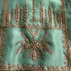 Trajes sin costuras Premium de diseñador moderno para mujer, moda india bordada a mano, estilo tradicional avanzado para fiestas - Product Image 1