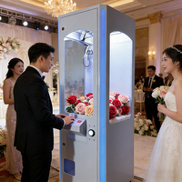 Machine à griffes mini à monnayeur, marque Prize Arcade Toys, pour événements de mariage, location et événements attrayants, avec jouets en peluche et des prix