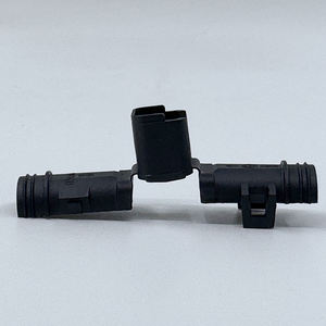 Yongfeng Serie 1011-227-0205 Automatischer Steckverbinder-Adapter, hintere Abdeckung, 2 Stecker/Buchsen, IP66-zertifiziert, rechteckige Form, Kabelverbindungen - Product Image 1