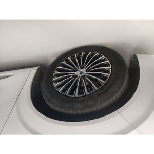 Guazi Denza D9 <span class=keywords><strong>2022</strong></span> MPV d'occasion Hybride Rechargeable Automatique VUS Blanc Conduite à Gauche Stock Concessionnaire - Product Image 4