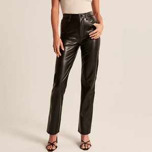 <span class=keywords><strong>Pantaloni</strong></span> <span class=keywords><strong>Neri</strong></span> da <span class=keywords><strong>Donna</strong></span> a Vita Alta in Ecopelle Lucida, Gamba Dritta, Effetto Bagnato, Slim Fit, in Pelle PU - Product Image 6
