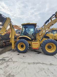 Chargeuse-pelleteuse d'occasion en excellent état JCB 4CX sur roues, moteur, boîte de vitesses, pompe d'origine, performances exceptionnelles - Product Image 4