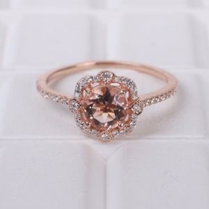 Anillo de Halo de Morganita de Lujo Exquisito con Envío Rápido, Anillo de Boda con Piedra Preciosa Rosa y Anillo de Compromiso de Morganita con Diamantes - Product Image 1
