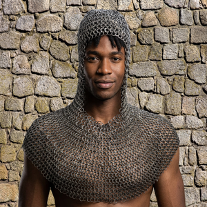 Camisa de armadura medieval de acero con correas y hebillas de cuero, protección completa. - Product Image 2