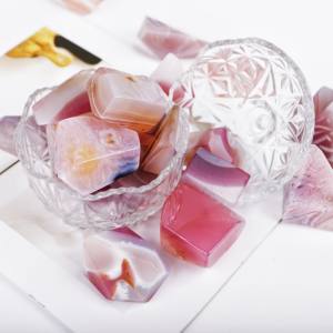 Cristaux d'agate rose et bleue en vrac CrystalHola, forme libre, finition lisse et brillante, 20-100g, haute qualité, décoration intérieure, fabrication de bijoux - Product Image 2