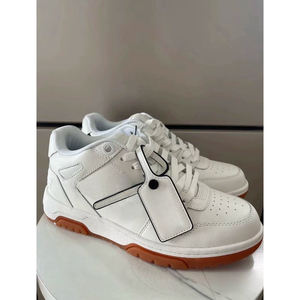 Baskets décontractées blanches de créateur pour hommes et femmes, baskets basses en toile tendance avec coutures en flèche et lacets - Product Image 5