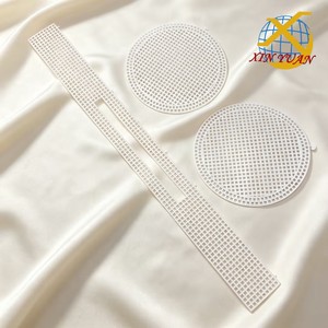 Feuille de toile plastique prédécoupée <span class=keywords><strong>pour</strong></span> sac au <span class=keywords><strong>crochet</strong></span> rond DIY motif tournesol 17 cm – Fournitures <span class=keywords><strong>pour</strong></span> la fabrication de sacs à main - Product Image 1