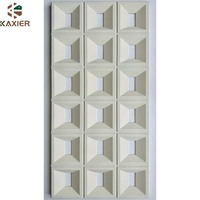 Haute qualité 50*50cm blanc carré PVC miroir panneau moderne géométrique 3D étanche à l'humidité 50*50cm blanc carré PVC miroir panneau