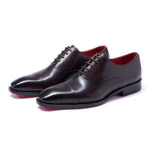 High-quality Best-selling Classic Style Men Fashionable Business Leather <b>Shoes</b> With Thick <b>Soles</b> And Genuine Leather Construction - Product Image 2